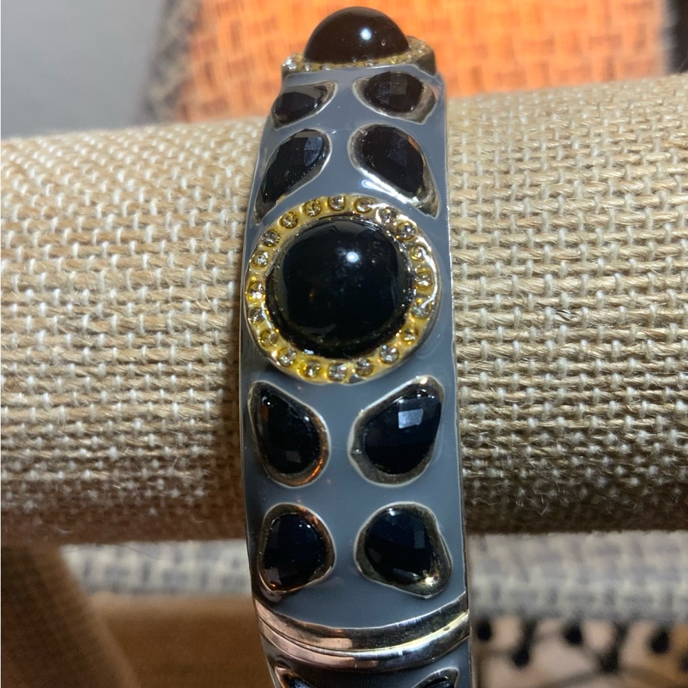 SEQUIN BRACELET ENAMEL JEWELED BANGLE -HINGE CUFF ⭐️BLK/CHARCOAL COMBO⭐️NWOT - Picture 9 of 11